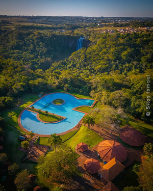 Prefeitura desiste de serviço de hotel, mas quer limpar piscinas por R$ 538 mil