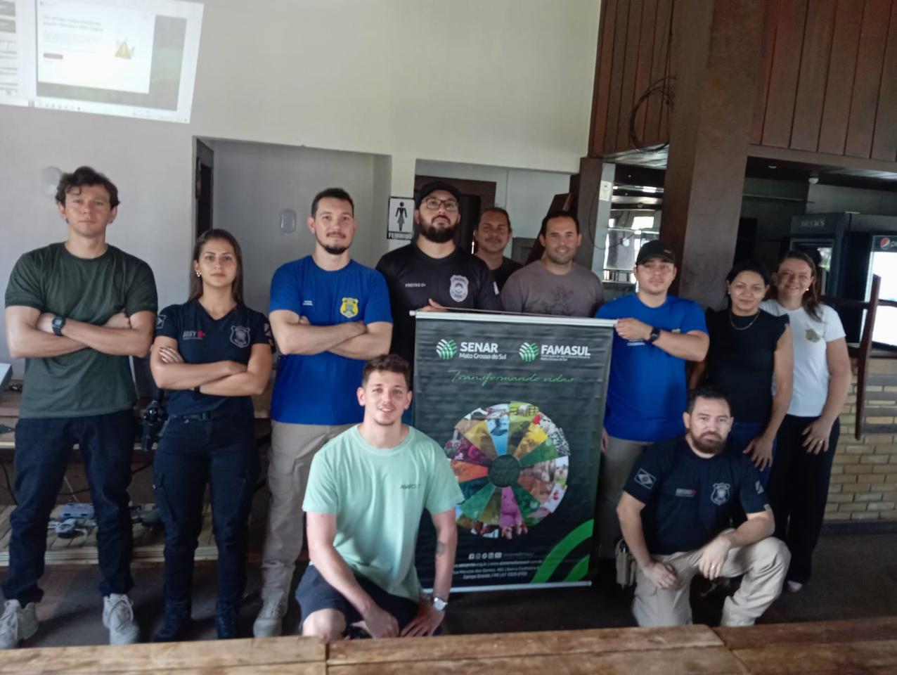 Peritos oficiais forenses fazem curso para operar drone