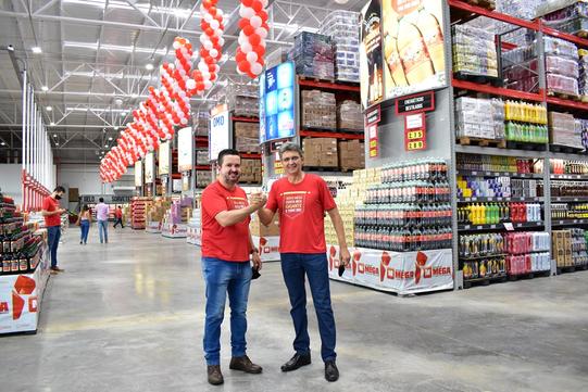 Gigante e todo seu&excl; Confira as fotos da inaugura&ccedil;&atilde;o do novo Atacadista Mega de Costa Rica