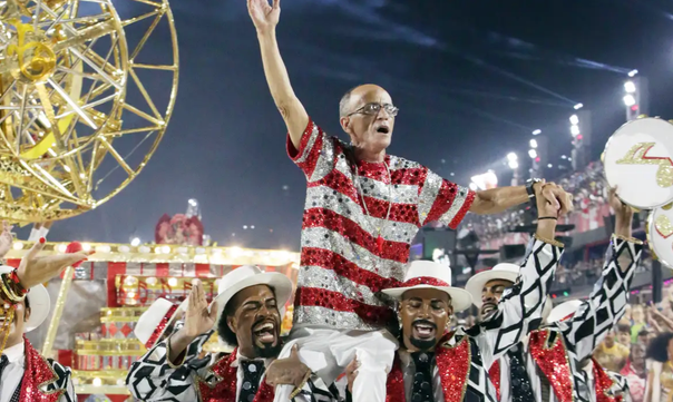 Unidos do Viradouro conquista o Carnaval do Rio e celebra legado de mestre Ci&ccedil;a