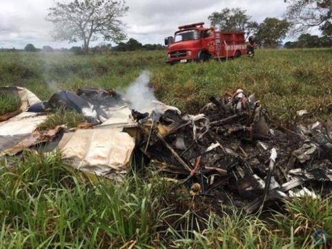 Avi&atilde;o de ex-candidato a prefeito de Ara&ccedil;atuba cai e 2 morrem em MS