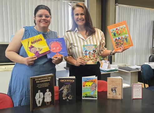 Literatura sul-mato-grossense ganha espa&ccedil;o em escolas e bibliotecas com entrega de 900 livros