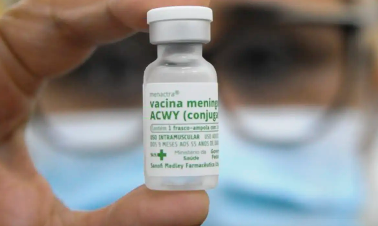 Vacina contra meningite tem nova aplica&ccedil;&atilde;o no SUS: dose ACWY agora &eacute; dada aos 12 meses