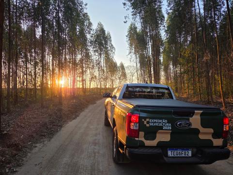 Tr&ecirc;s Lagoas recebe Expedi&ccedil;&atilde;o Silvicultura para fortalecer planejamento da ind&uacute;stria florestal do MS