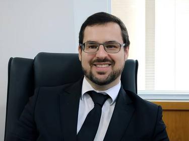 Especialista alerta para a necessidade de políticas públicas efetivas e inclusão real de pessoas autistas na sociedade