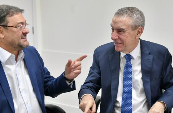 Paulo Corr&ecirc;a articula parceria e garante desconto na conta de luz para servidores de Maracaju
