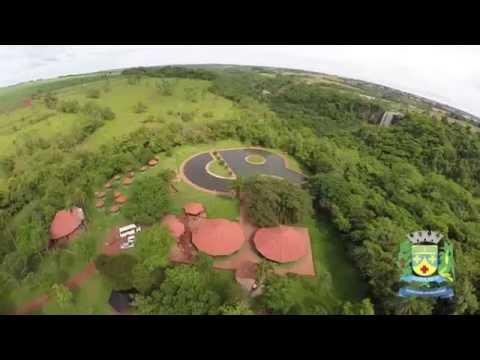 T&atilde;o Jovem e Rica&comma; assim &eacute; Costa Rica