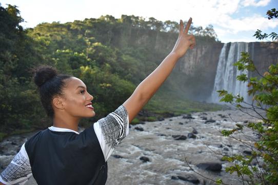 Visita da Miss Brasil Ra&iacute;ssa Santana e a Miss MS Yara Volpe&comma; ao Salto Majestoso de Costa Rica - MS