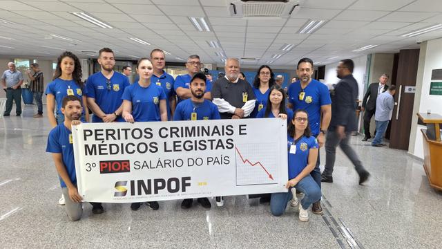 Peritos Criminais e M&eacute;dicos Legistas far&atilde;o manifesta&ccedil;&atilde;o amanh&atilde; &lpar;5&rpar;