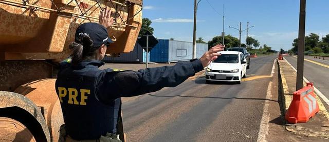 PRF inicia nesta quinta-feira fiscaliza&ccedil;&atilde;o intensificada e imp&otilde;e restri&ccedil;&atilde;o de tr&aacute;fego para caminh&otilde;es nas rodovias de MS durante feriado prolongado