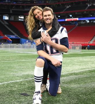 Gisele B&uuml;ndchen confirma div&oacute;rcio de Tom Brady ap&oacute;s 13 anos&colon; &OpenCurlyQuote;prioridade sempre foi e ser&aacute; nossos filhos&rsquo;