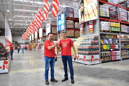 Gigante e todo seu! Confira as fotos da inauguração do novo Atacadista Mega de Costa Rica