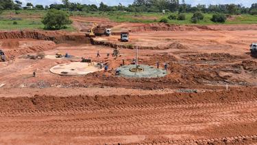 Chapadão do Sul recebe avanços no saneamento com expansão de redes de esgoto e novas ligações domiciliares